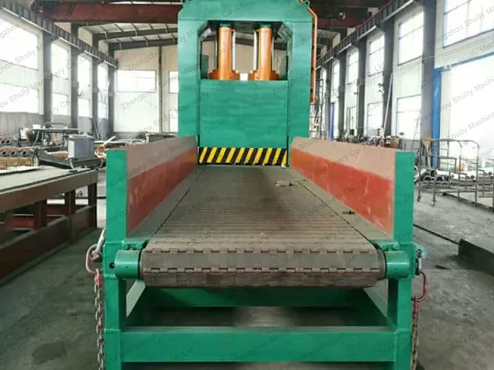 mesin geser logam tugas berat dengan konveyor