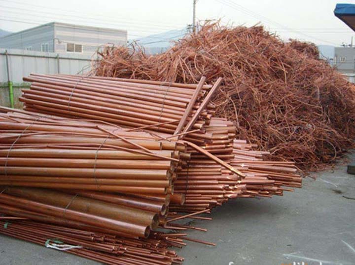 Bulks of waste copper sheets and wires