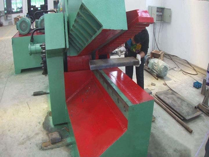 How to Maintain the Cutting Blades of the Alligator Metal Shear?