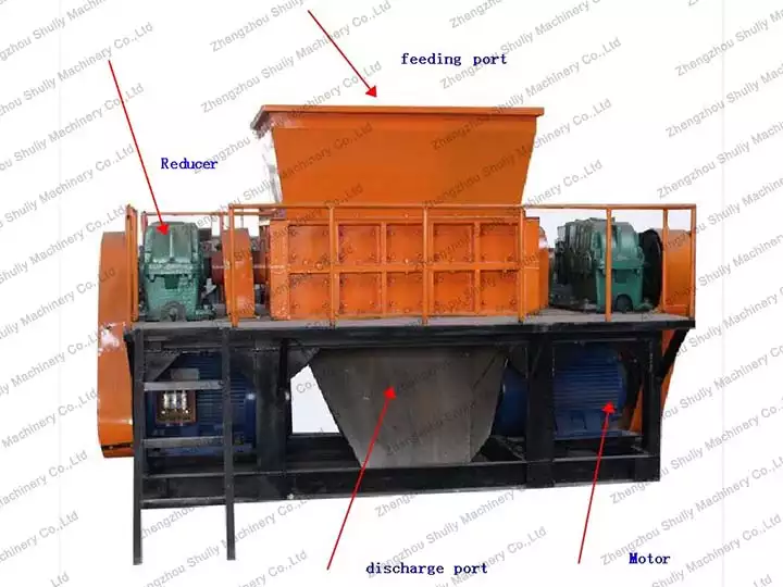Structure of waste cable crusher